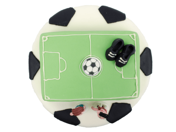 Voetbal taart met voetbalschoenen