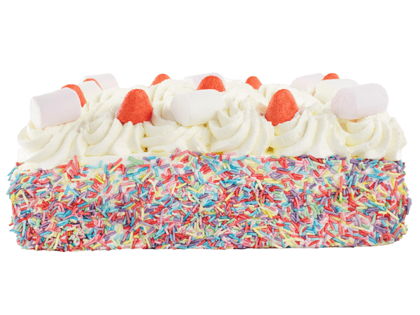gekleurde hagelslag rondom de taart